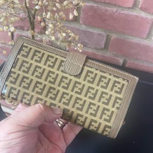 🔥PRELOVED 🔥FENDI SAS 🔥